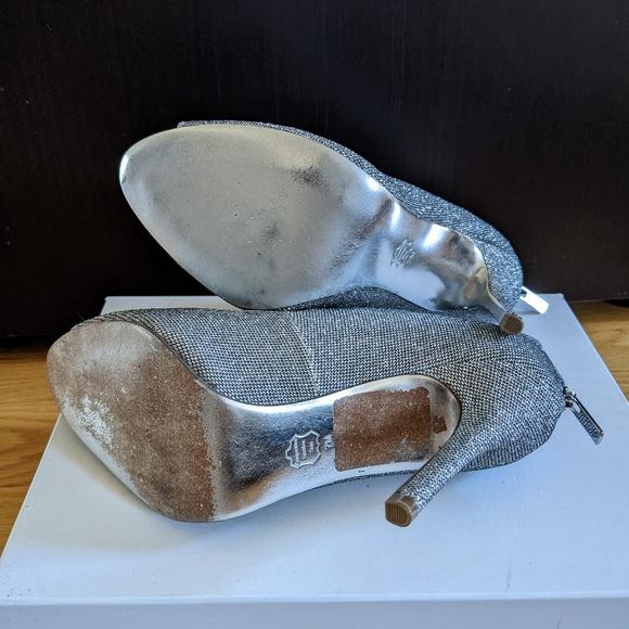 Silver open toe heels - Picture 6 of 7